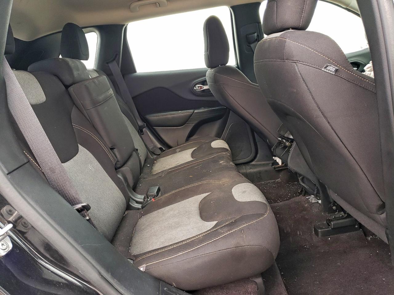 2016 Jeep Cherokee Sport VIN: 1C4PJMAB5GW292285 Lot: 93708105