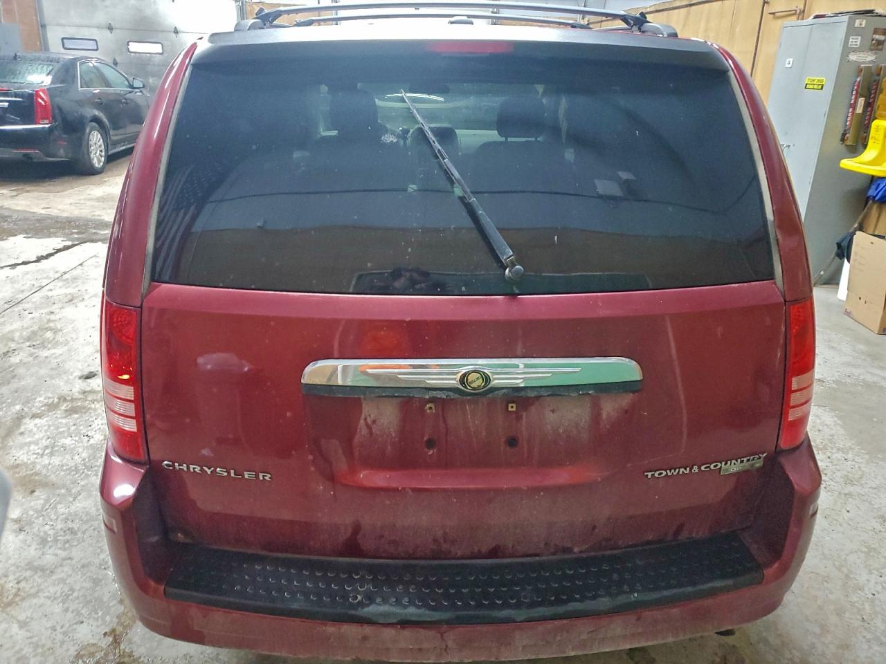 2010 Chrysler Town & Country Touring VIN: 2A4RR5D14AR315589 Lot: 93183085