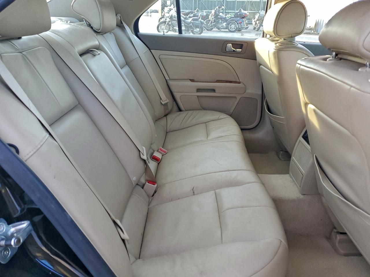 2008 Cadillac Sts VIN: 1G6DD67V680136643 Lot: 94534695