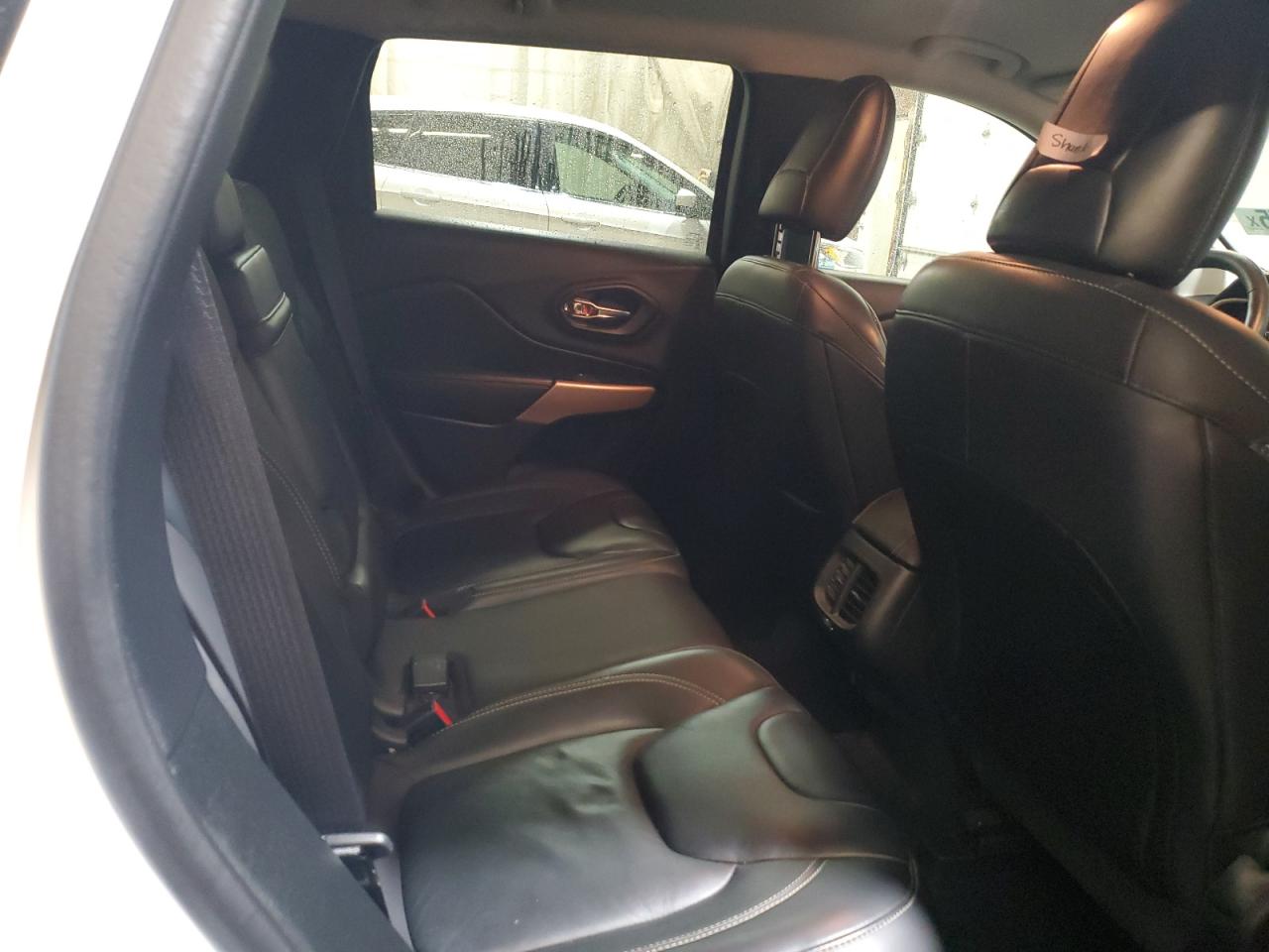 2017 Jeep Cherokee Limited VIN: 1C4PJMDB4HW663904 Lot: 92378575