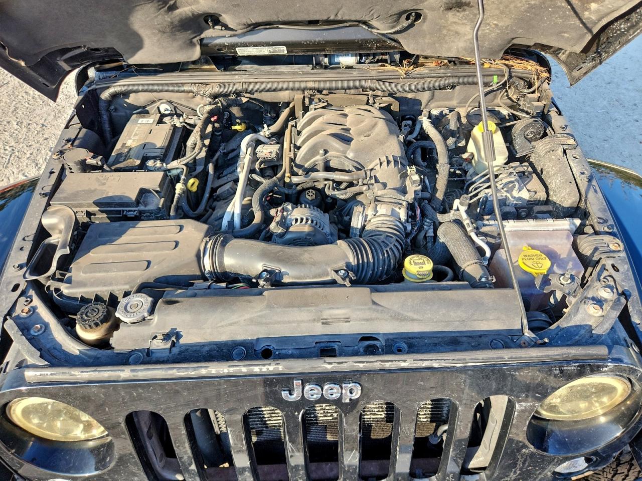 2014 Jeep Wrangler Unlimited Sahara VIN: 1C4HJWEG4EL187080 Lot: 93349875