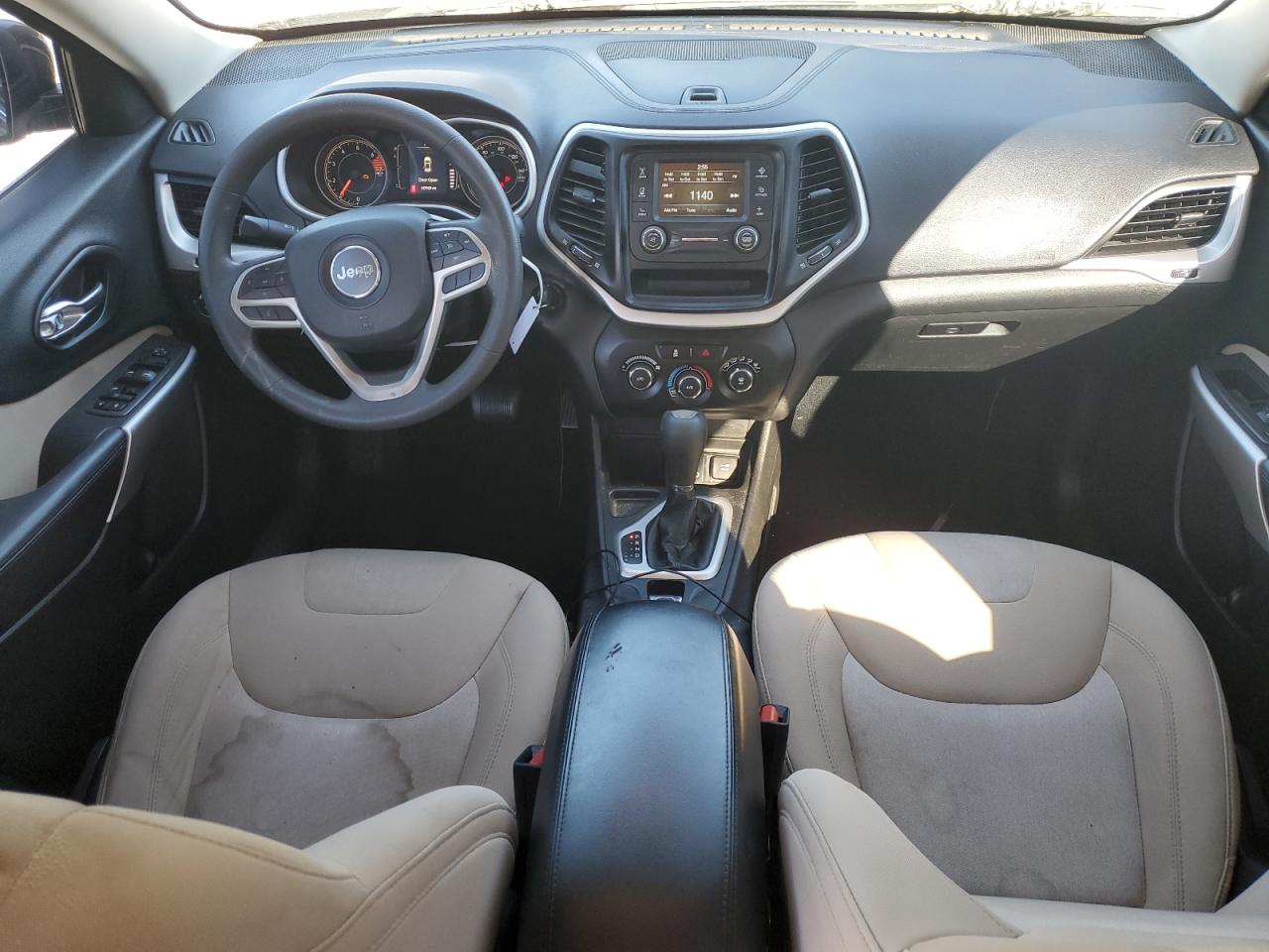 2018 Jeep Cherokee Latitude VIN: 1C4PJLCB7JD553751 Lot: 92360165