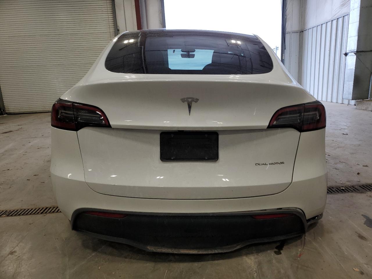 2023 Tesla Model Y VIN: 7SAYGAEE7PF915256 Lot: 92090935