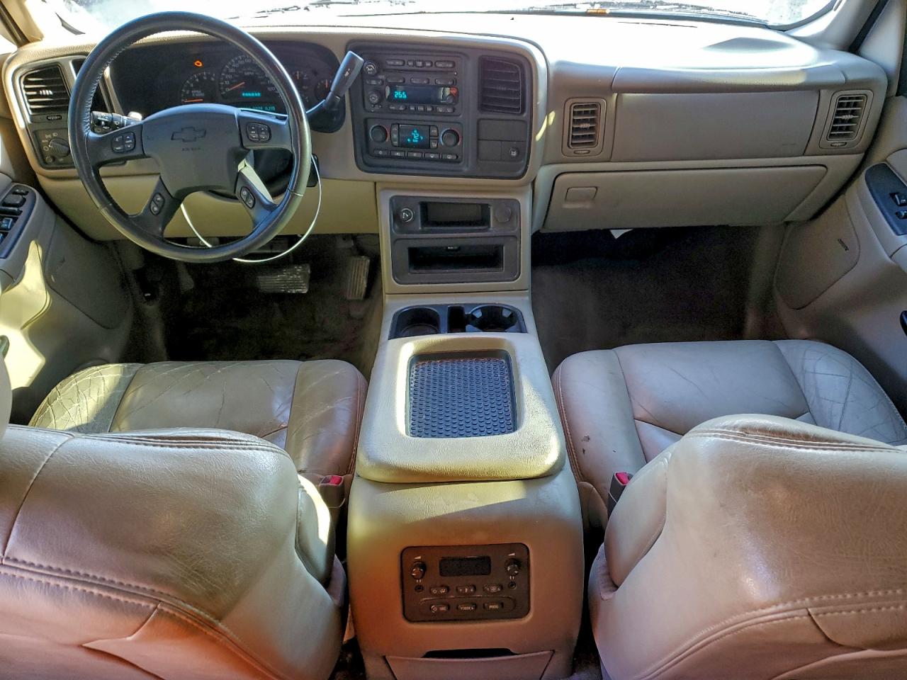 2004 Chevrolet Suburban C1500 VIN: 1GNEC16Z64J149092 Lot: 94563445