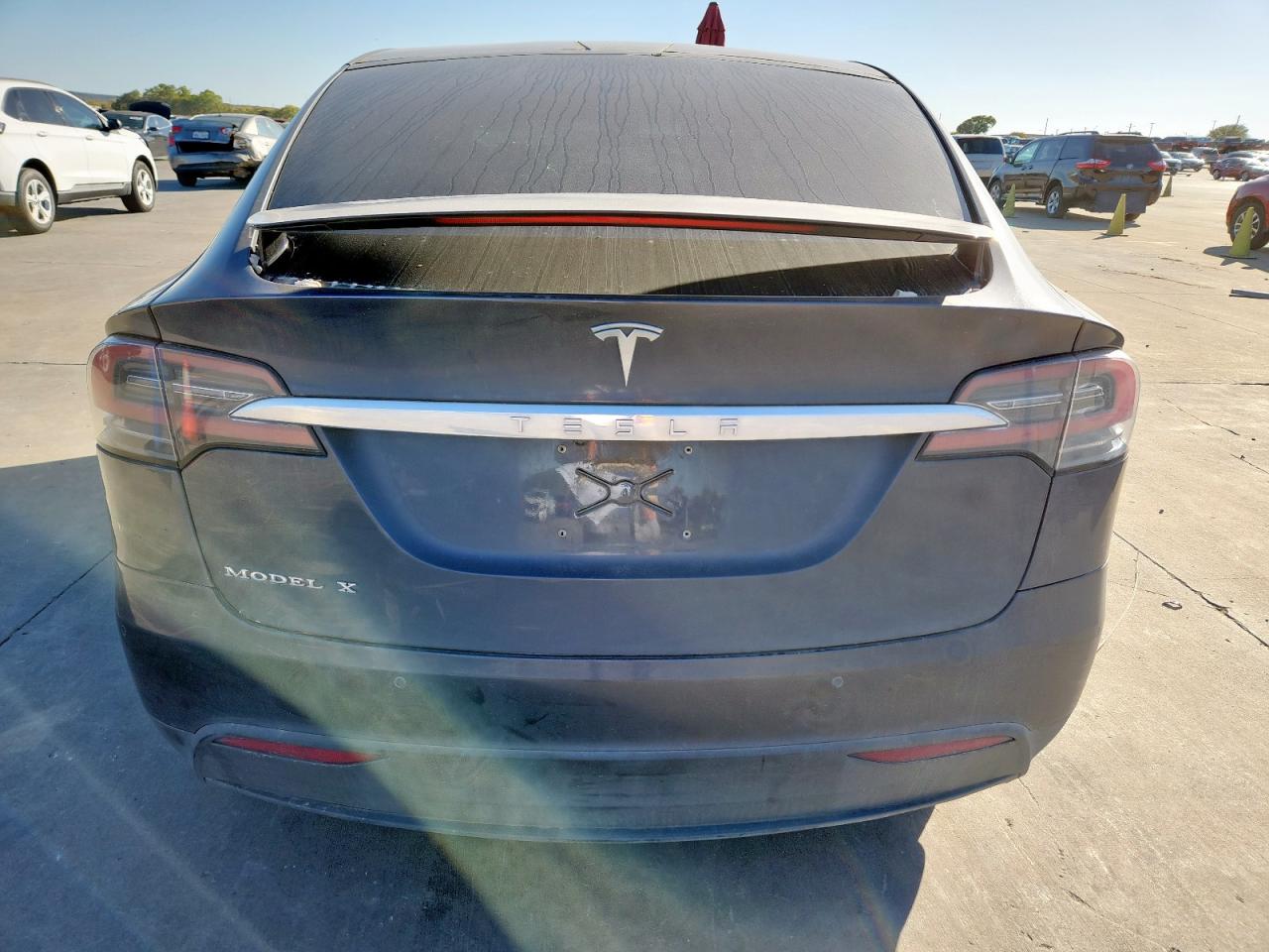2018 Tesla Model X VIN: 5YJXCAE20JF112872 Lot: 92378865