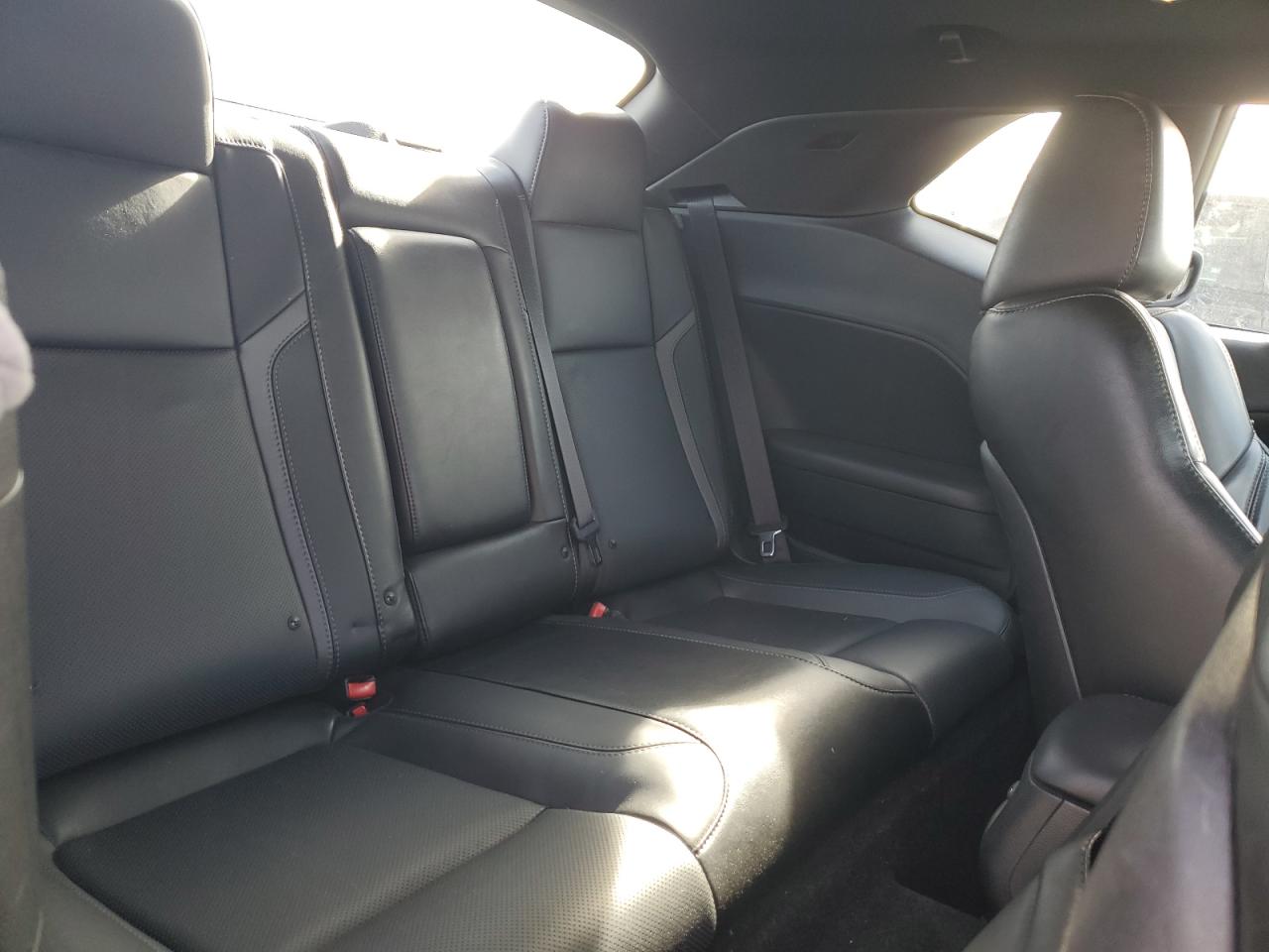 2018 Dodge Challenger Sxt VIN: 2C3CDZAG8JH339673 Lot: 91559005