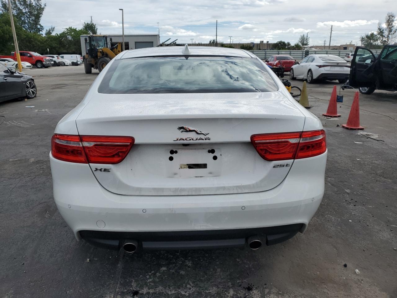 2017 Jaguar Xe Prestige VIN: SAJAE4BG6HA958929 Lot: 91513255