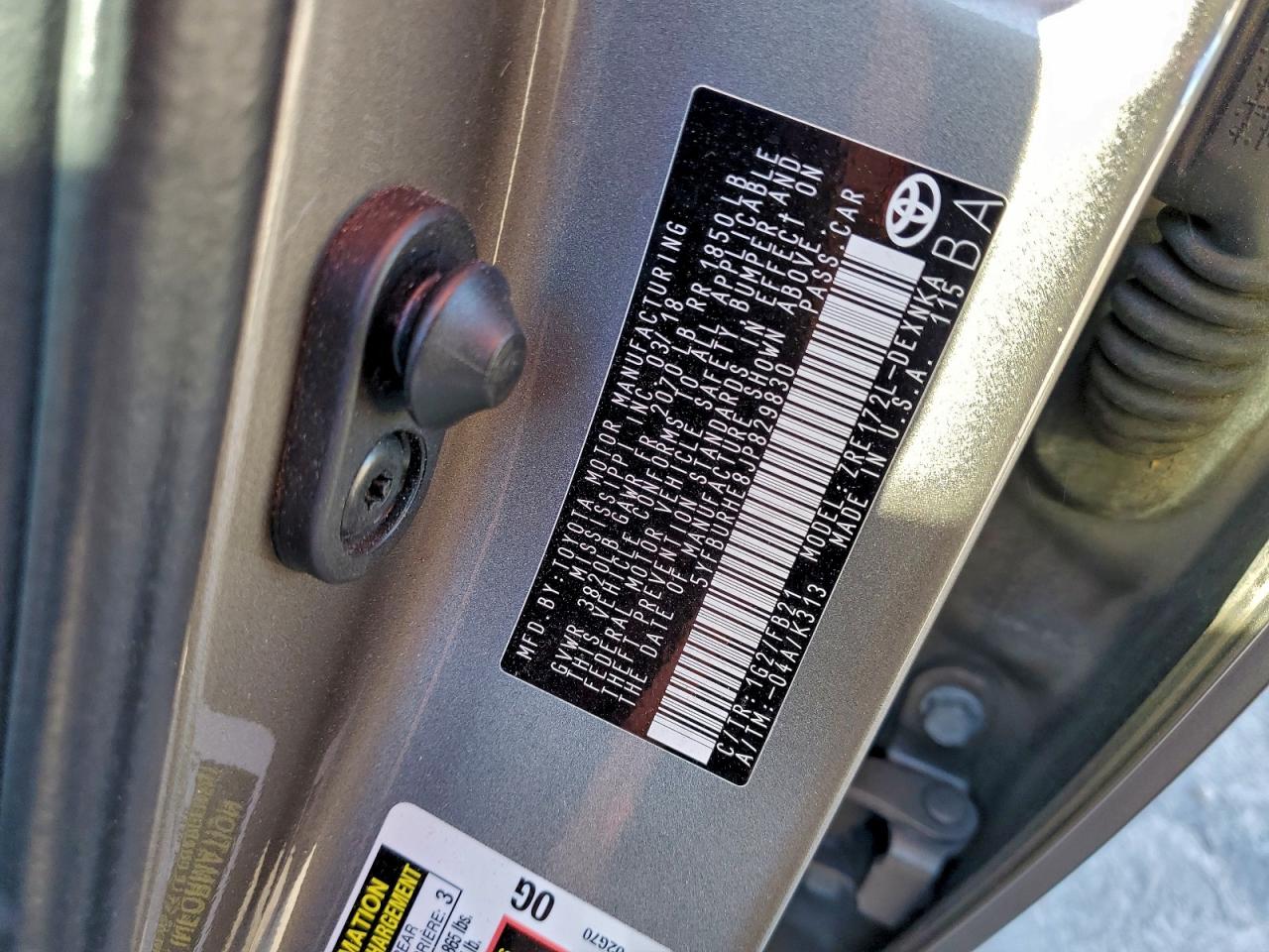 2018 Toyota Corolla L VIN: 5YFBURHE8JP829830 Lot: 93815125