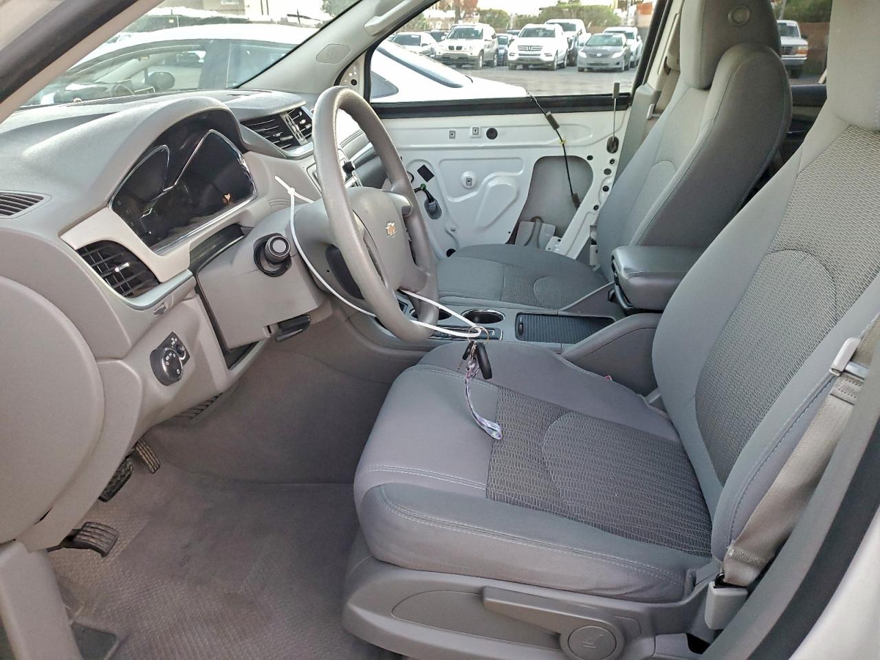 2014 Chevrolet Traverse Ls VIN: 1GNKRFED9EJ292575 Lot: 94341535