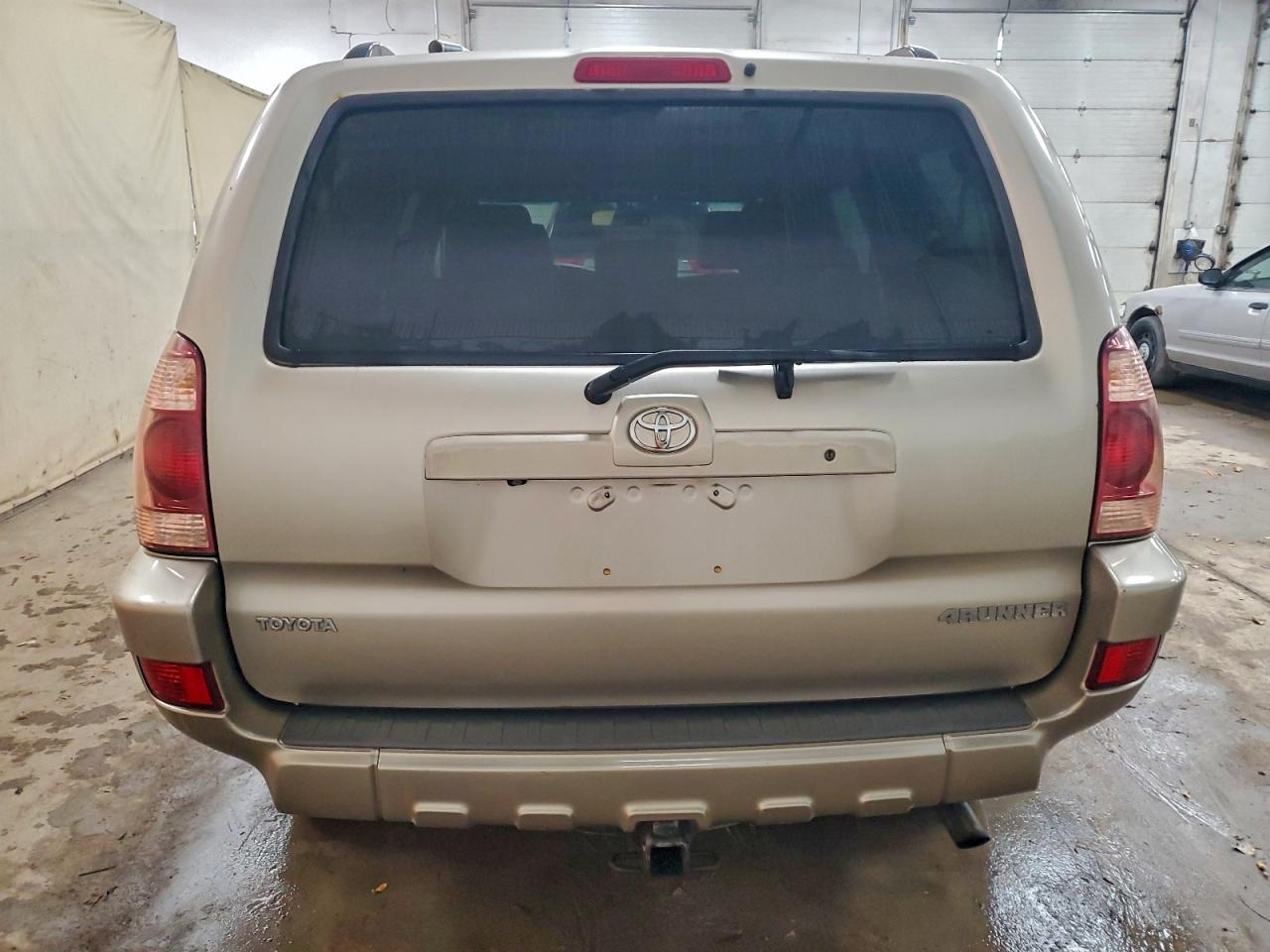 2005 Toyota 4Runner Sr5 VIN: JTEBU14R650068155 Lot: 93228875