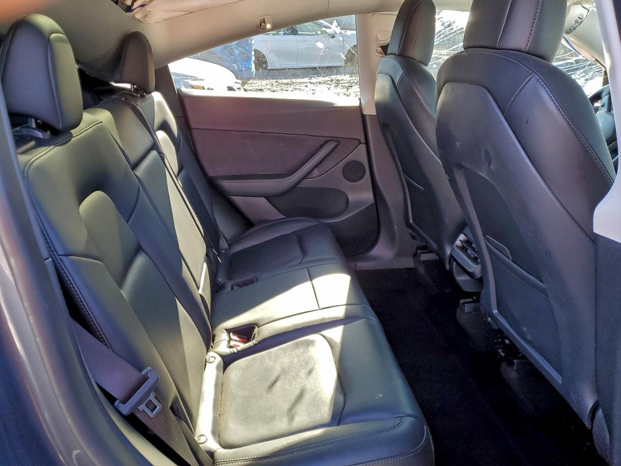 2022 Tesla Model Y VIN: 7SAYGDEE7NF481578 Lot: 93146145