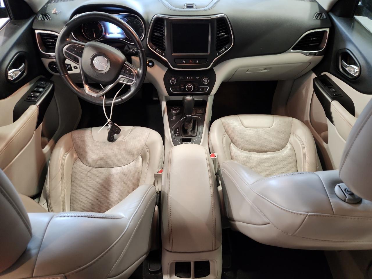 2021 Jeep Cherokee Latitude Lux VIN: 1C4PJMMX8MD110626 Lot: 92997695