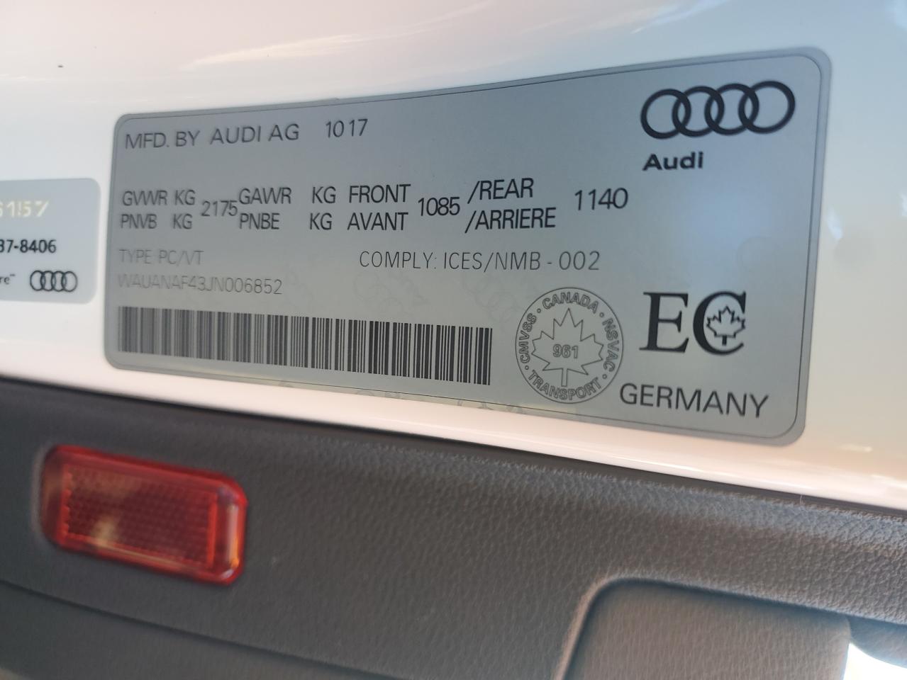 2018 Audi A4 Komfort VIN: WAUANAF43JN006852 Lot: 93503215