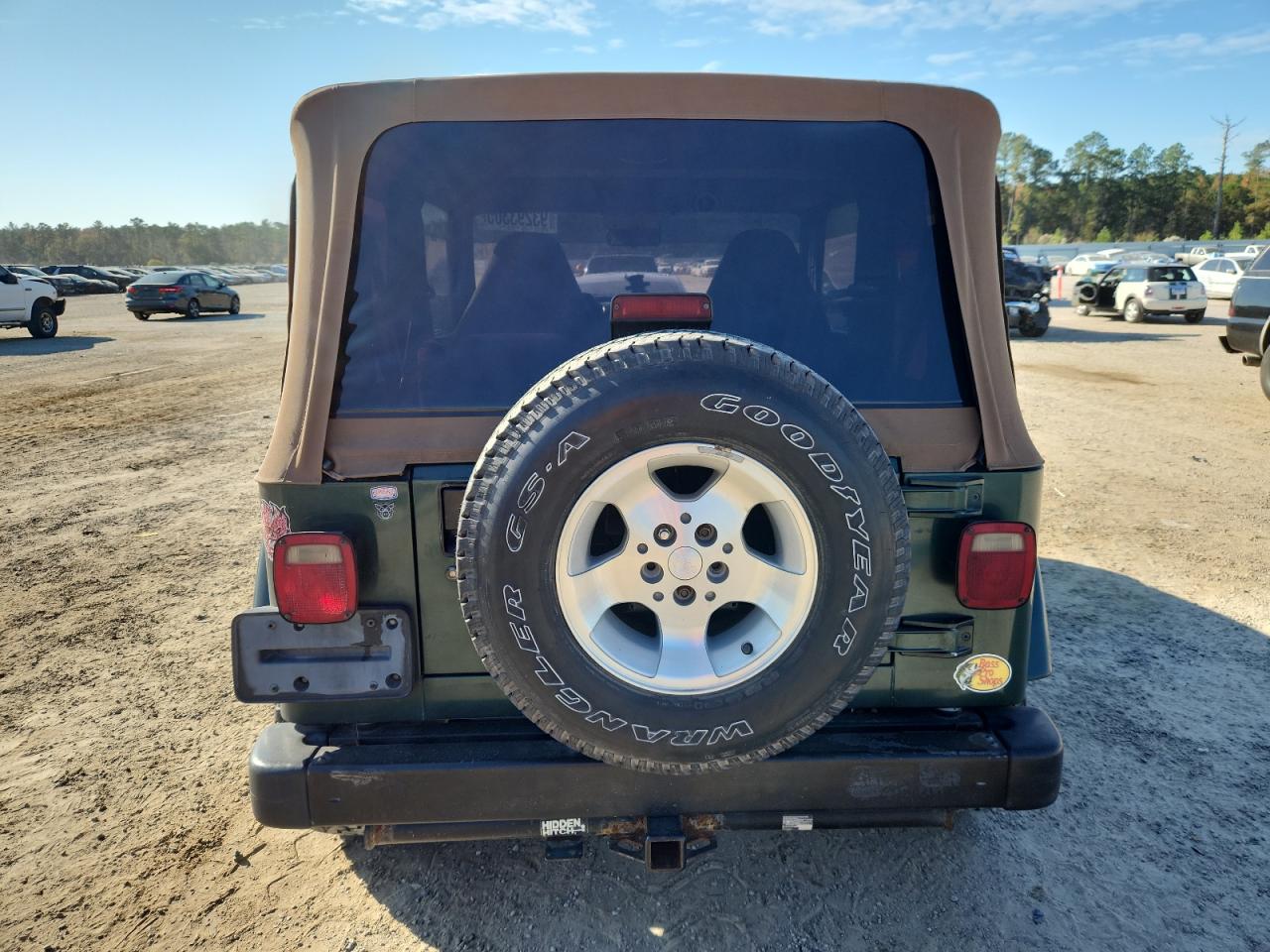 1999 Jeep Wrangler / Tj Sahara VIN: 1J4FY49S0XP402594 Lot: 93293305