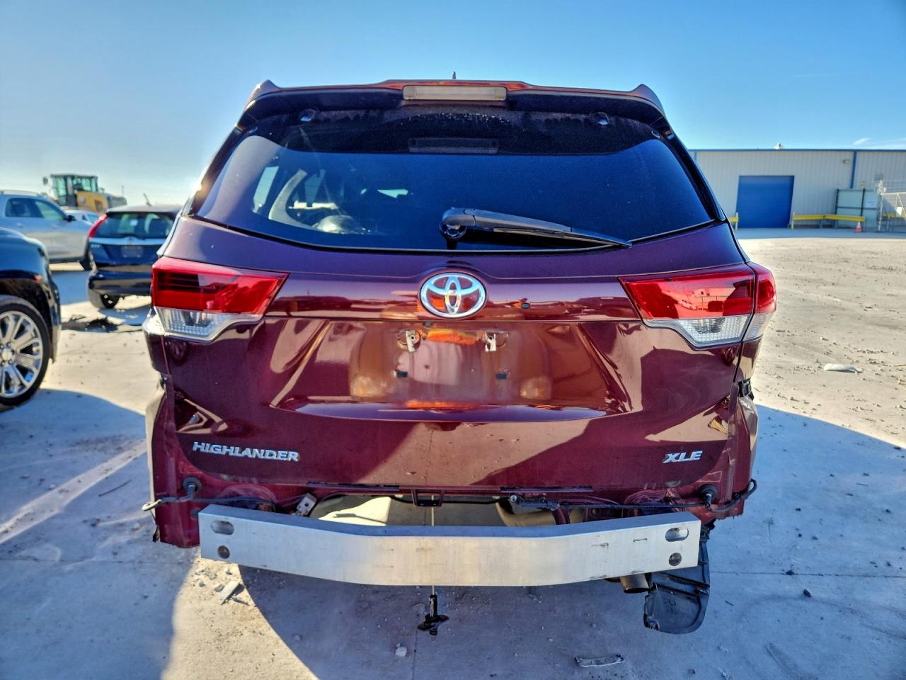 2018 Toyota Highlander Se VIN: 5TDKZRFH0JS273079 Lot: 94302885