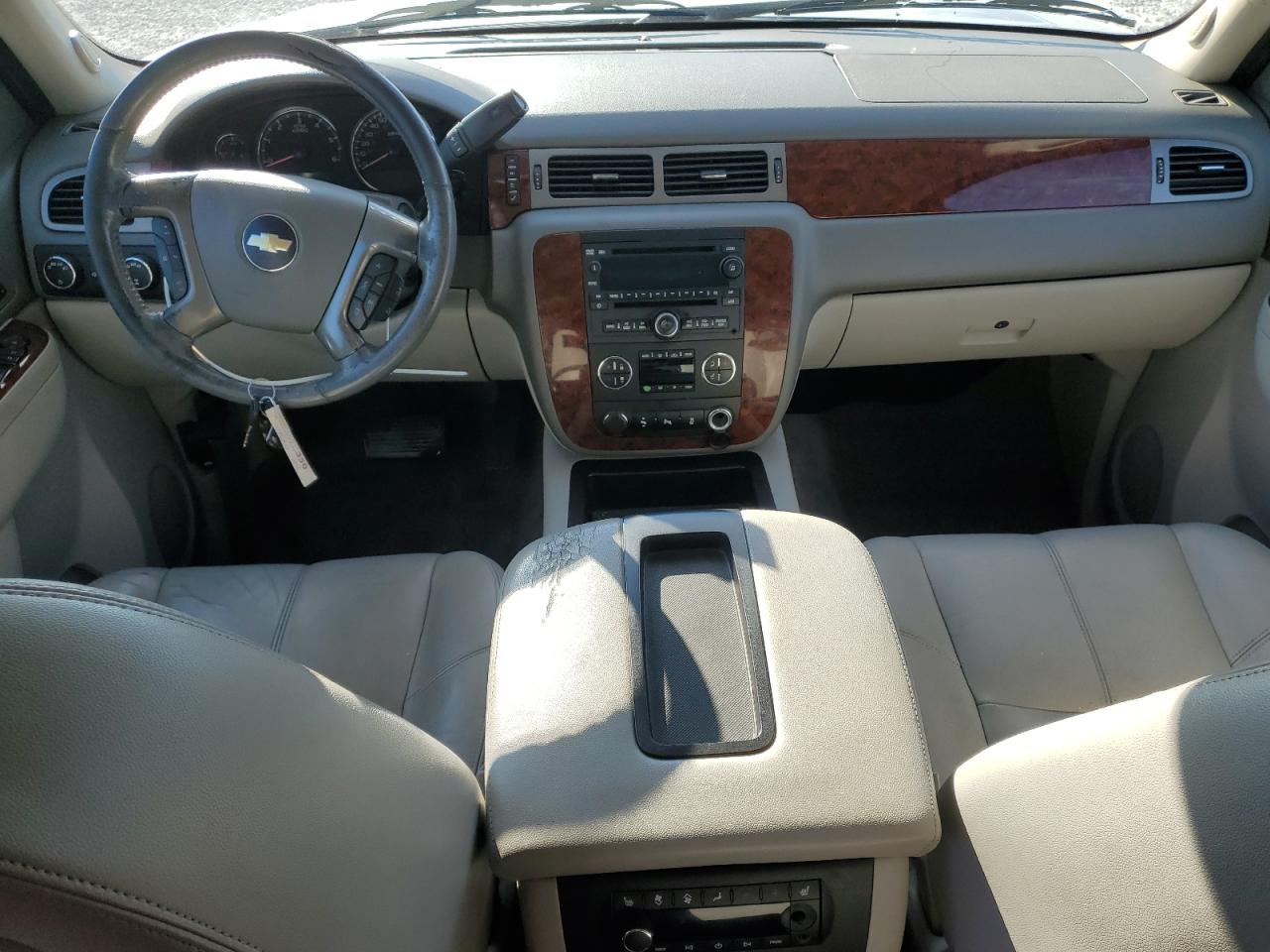 2013 Chevrolet Tahoe K1500 Lt VIN: 1GNSKBE01DR320864 Lot: 92093345