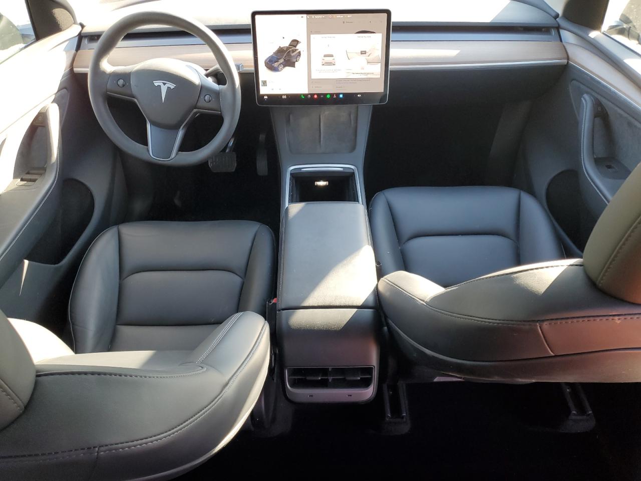 2023 Tesla Model Y VIN: 7SAYGDEE8PA144076 Lot: 92412495