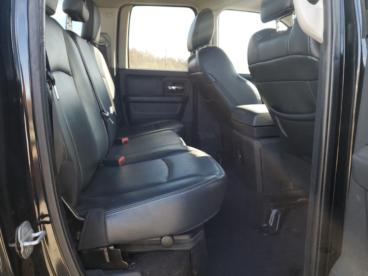 2012 Dodge Ram 1500 Sport VIN: 1C6RD6HTXCS199233 Lot: 92902175