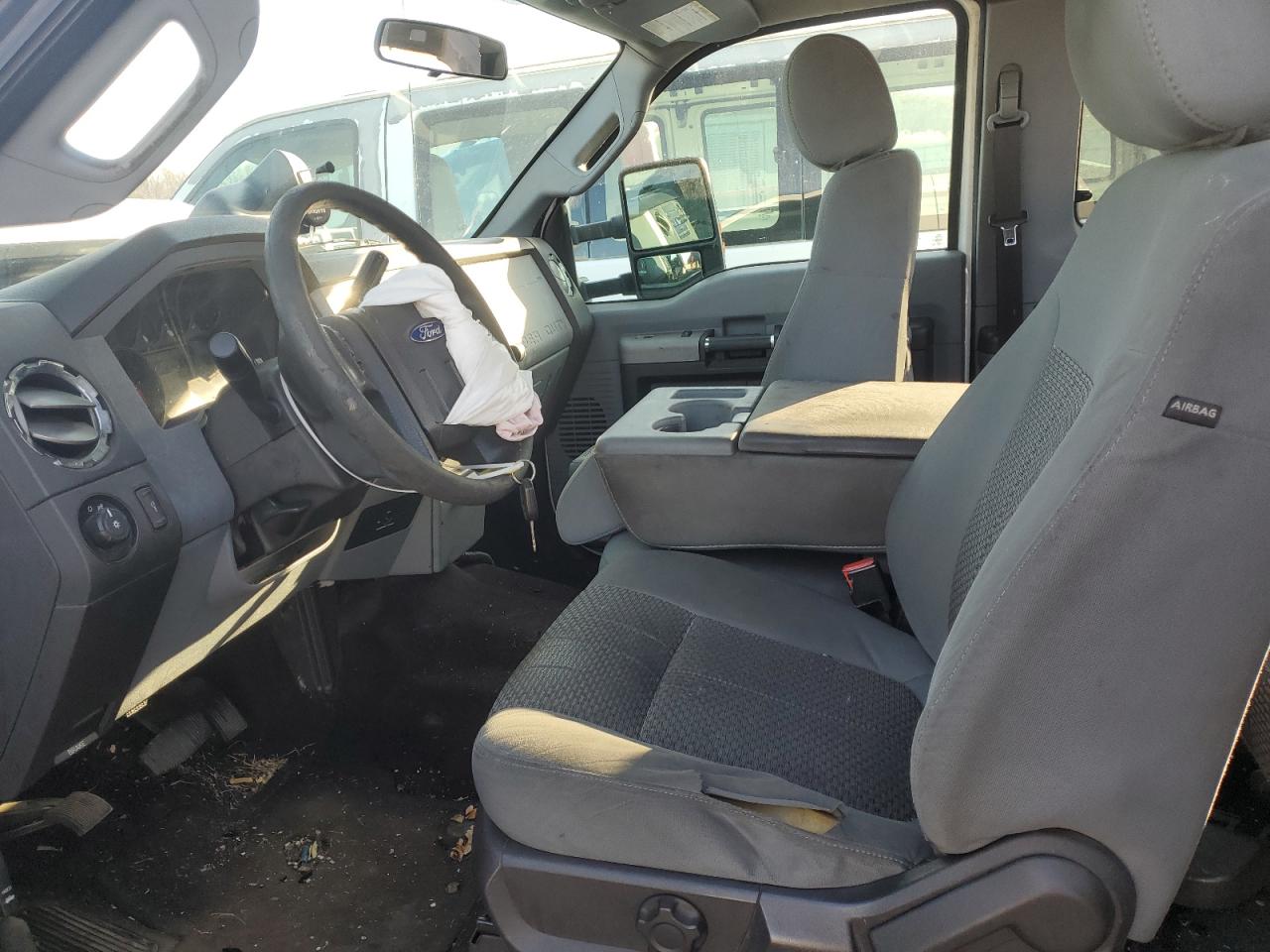 2015 Ford F250 Super Duty VIN: 1FT7X2B60FEB86061 Lot: 92633465