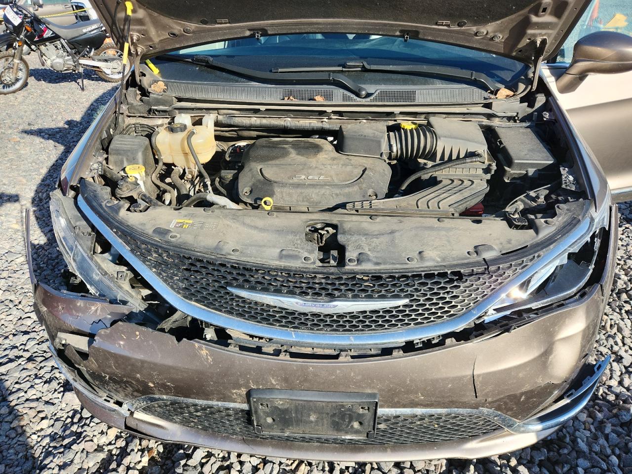 2017 Chrysler Pacifica Touring L VIN: 2C4RC1BG5HR809820 Lot: 91910685