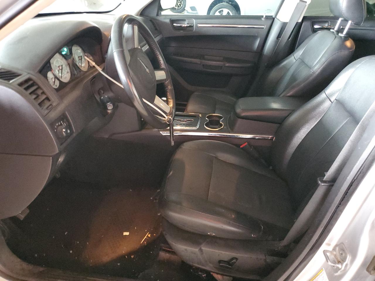 2010 Chrysler 300 Touring VIN: 2C3CA5CV1AH234681 Lot: 92485995