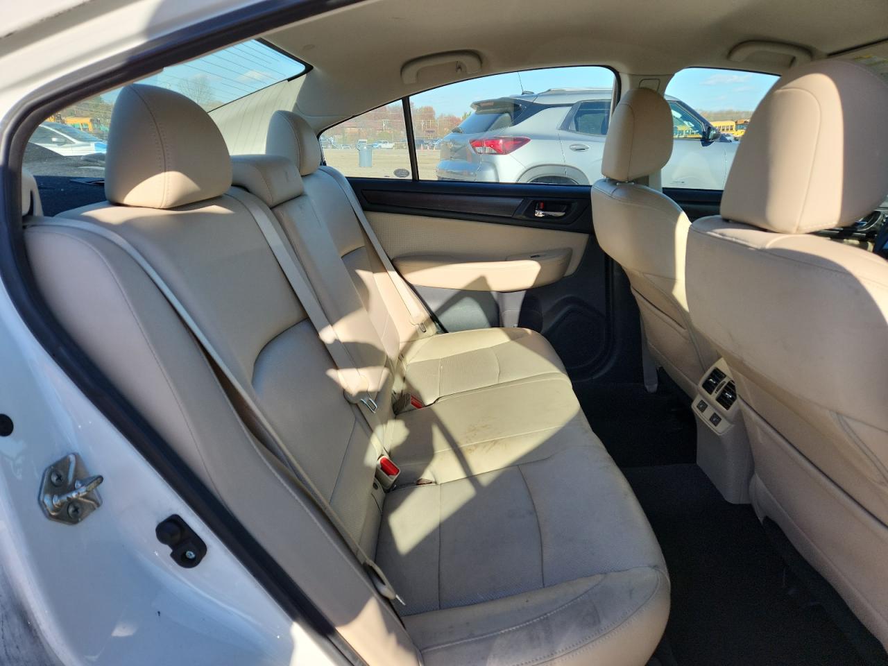 2015 Subaru Legacy 2.5I Limited VIN: 4S3BNAJ64F3037854 Lot: 92329325