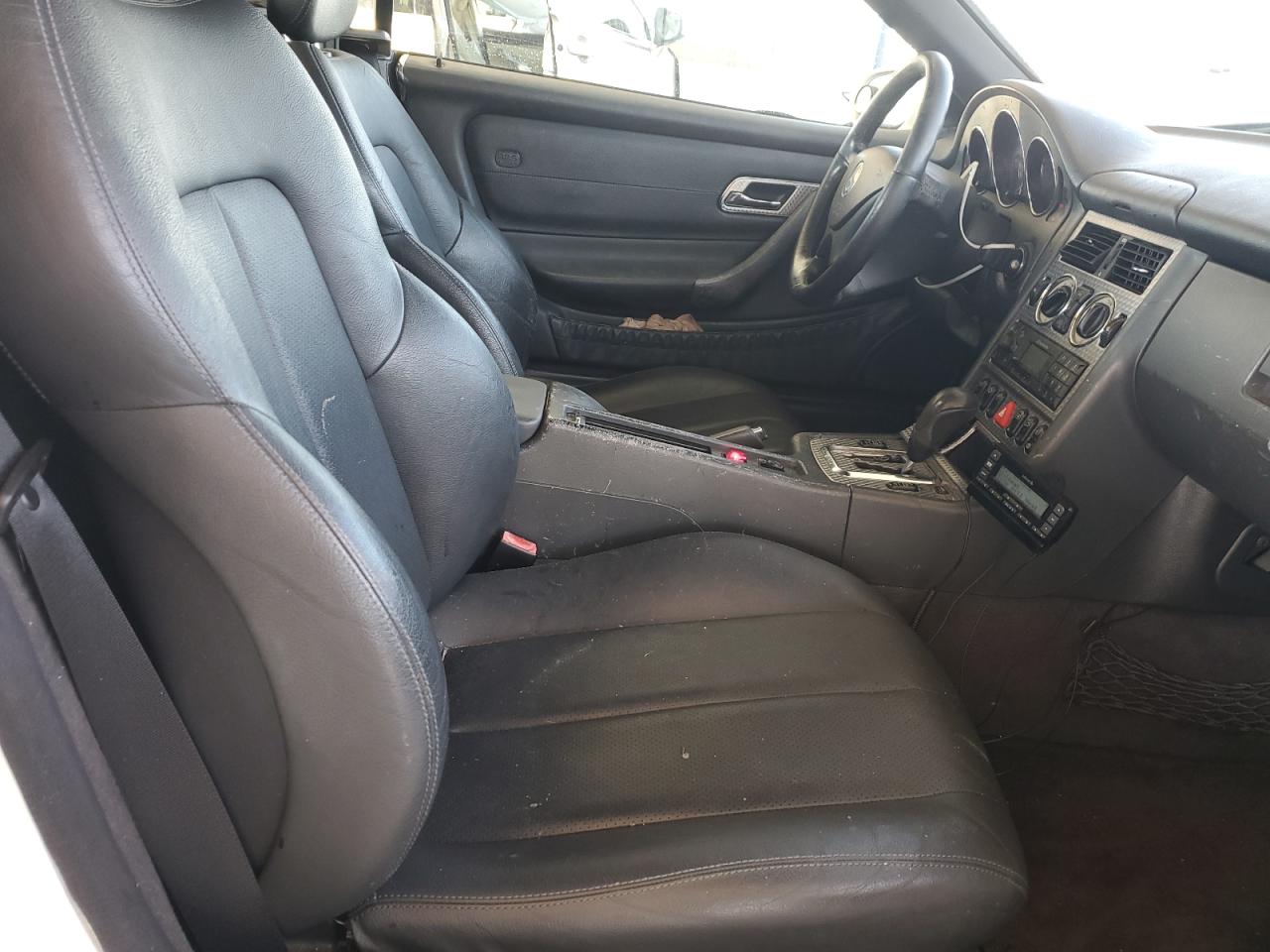 2002 Mercedes-Benz Slk 230 Kompressor VIN: WDBKK49F02F267591 Lot: 91803155