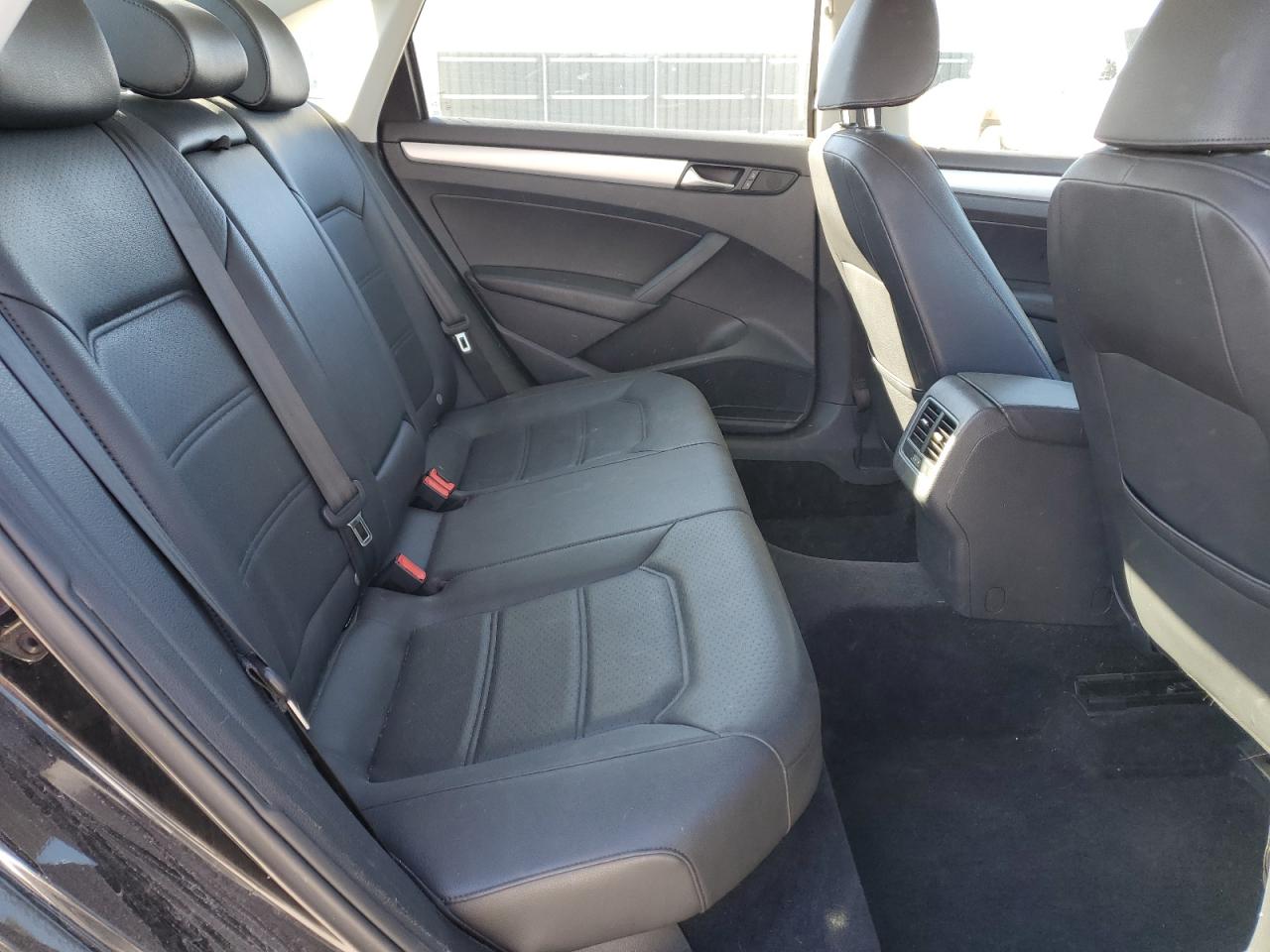 2013 Volkswagen Passat Se VIN: 1VWBP7A30DC036567 Lot: 92115065