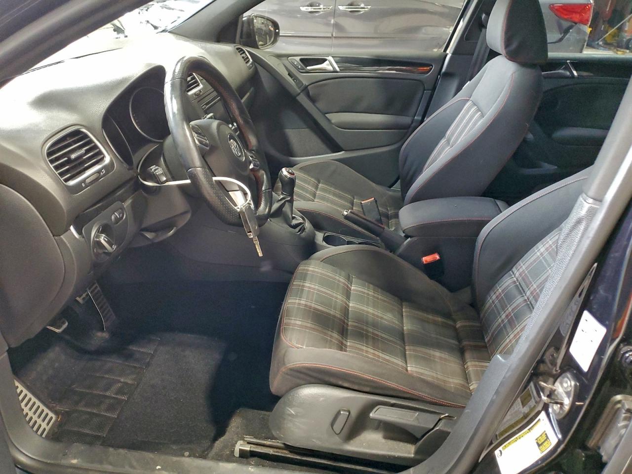 2011 Volkswagen Gti VIN: WVWGD7AJ4BW341775 Lot: 92841215