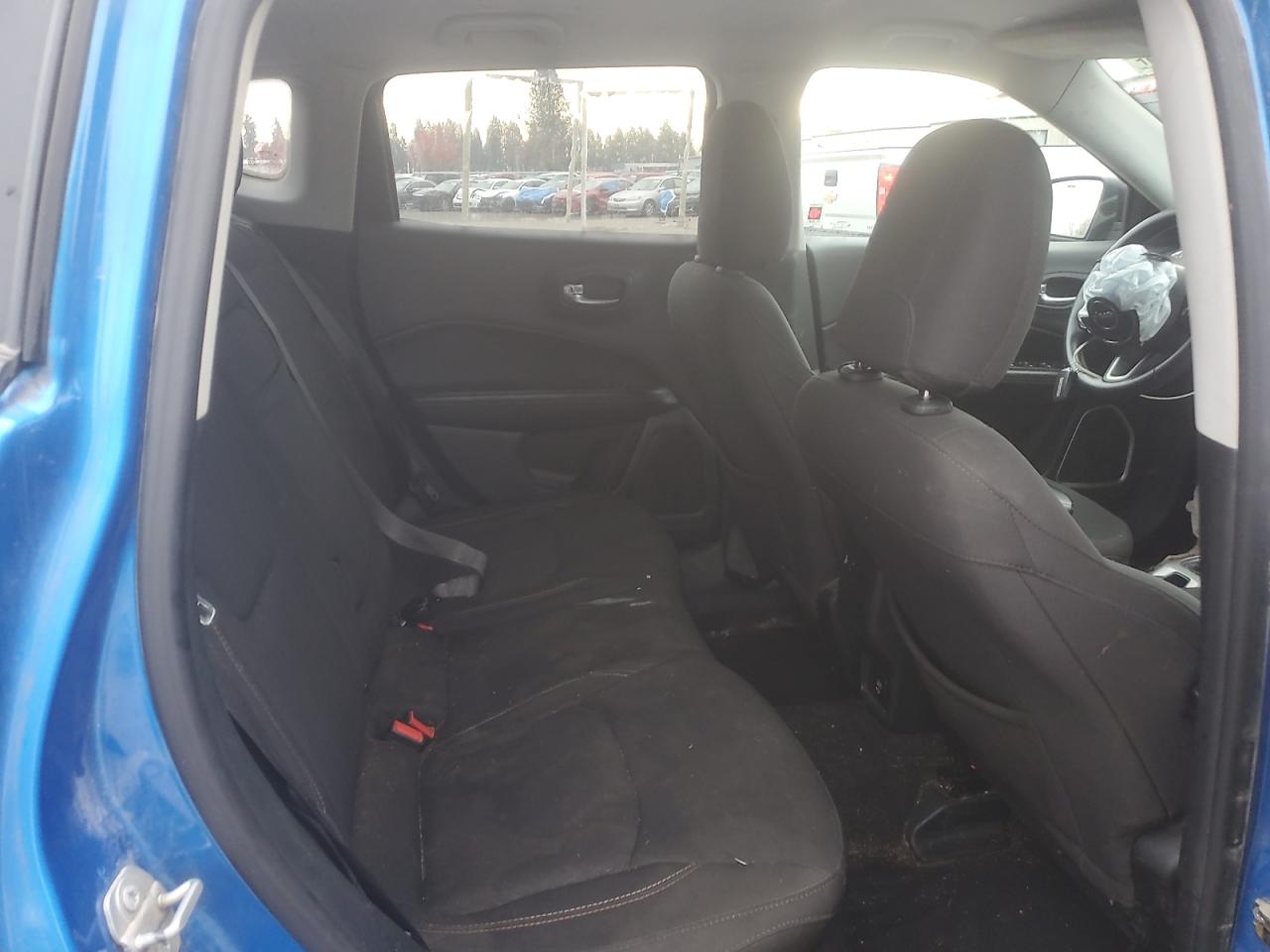 2018 Jeep Compass Sport VIN: 3C4NJCAB9JT182693 Lot: 92016975