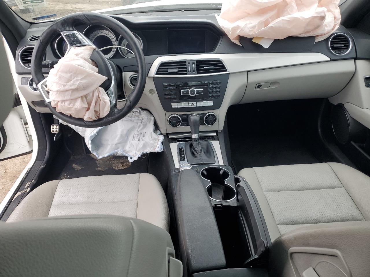 2013 Mercedes-Benz C 250 VIN: WDDGF4HB2DR270719 Lot: 92527975