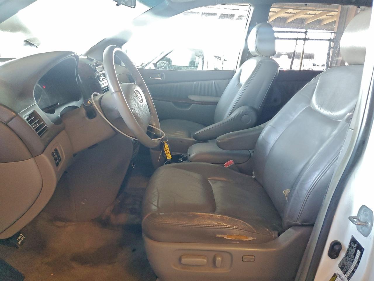 2005 Toyota Sienna Xle VIN: 5TDBA22C25S028900 Lot: 94125375