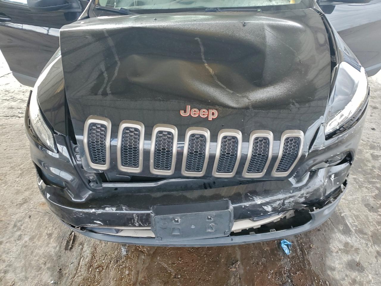 2017 Jeep Cherokee Latitude VIN: 1C4PJMCS2HW538403 Lot: 94028415