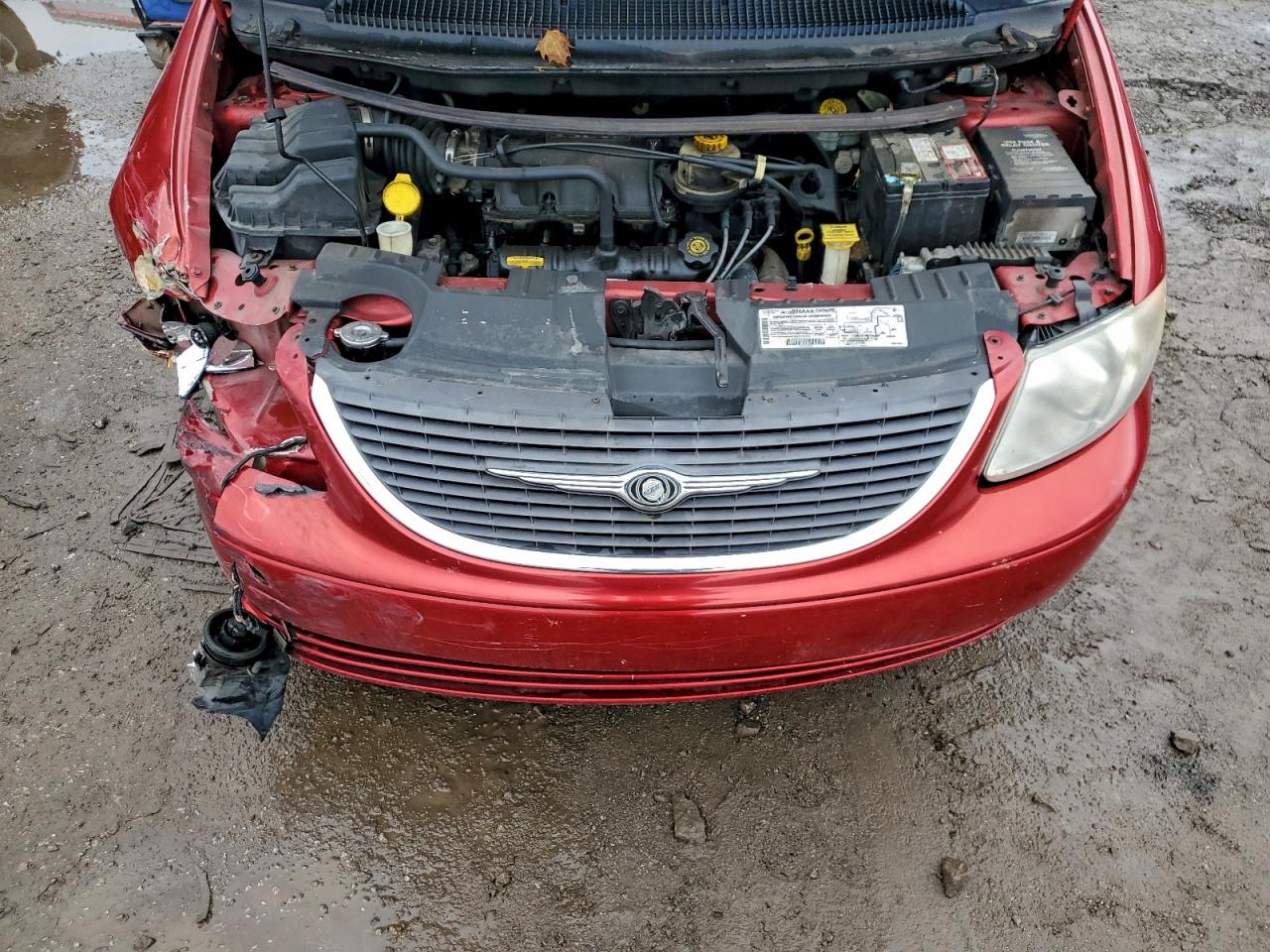 2002 Chrysler Town & Country Lx VIN: 2C4GP44382R697979 Lot: 93934765