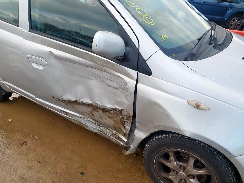 2004 TOYOTA YARIS 1.3 VVT-I T SPIRIT 5DR AUTO