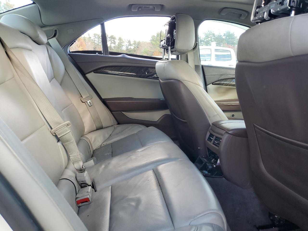 2013 Cadillac X6 M VIN: 1G6AH5RX4D0142841 Lot: 85856645