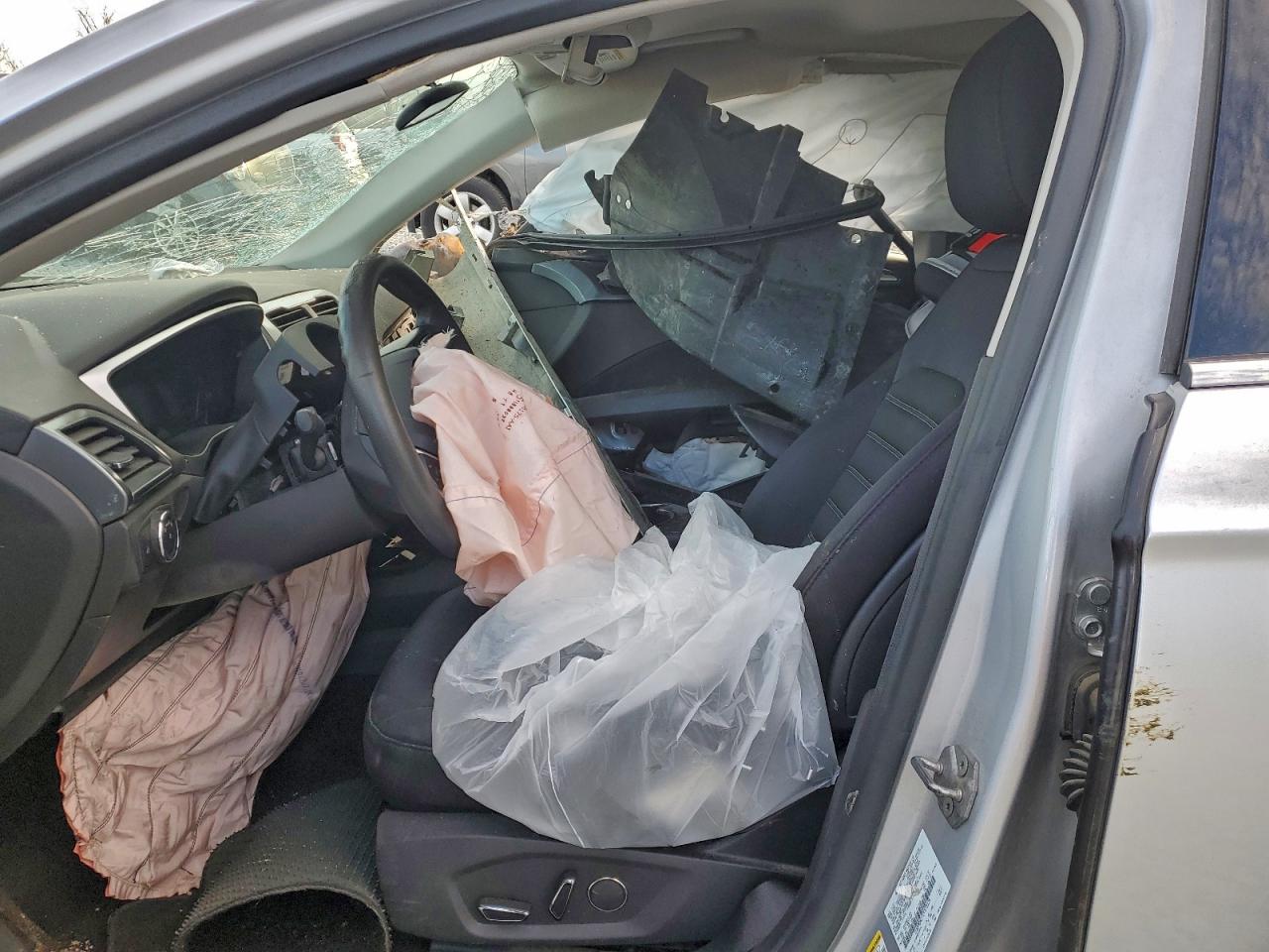 2014 Ford Fusion Se VIN: 1FA6P0H71E5373328 Lot: 93712795