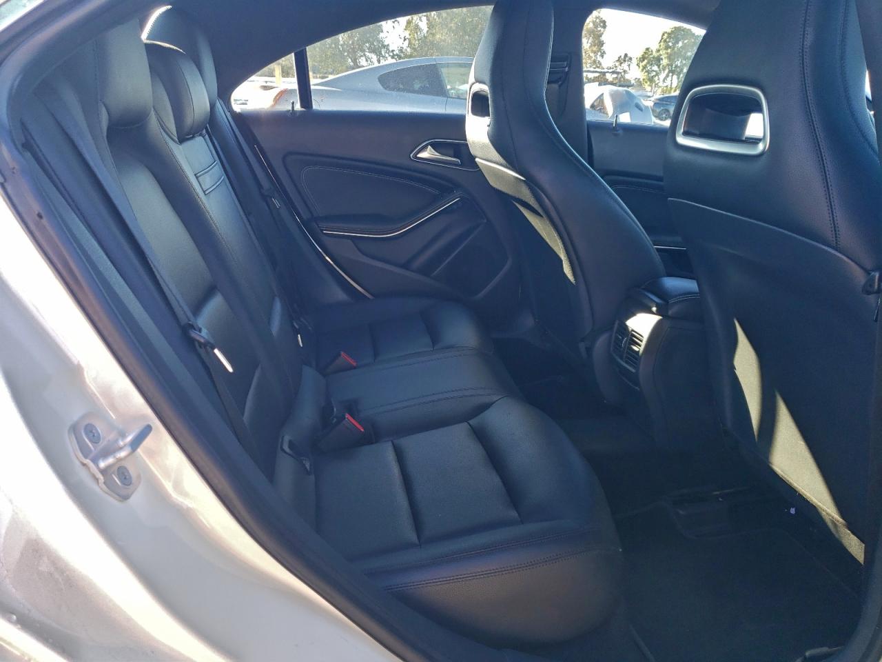 2015 Mercedes-Benz Cla 250 VIN: WDDSJ4EB5FN283844 Lot: 94495445