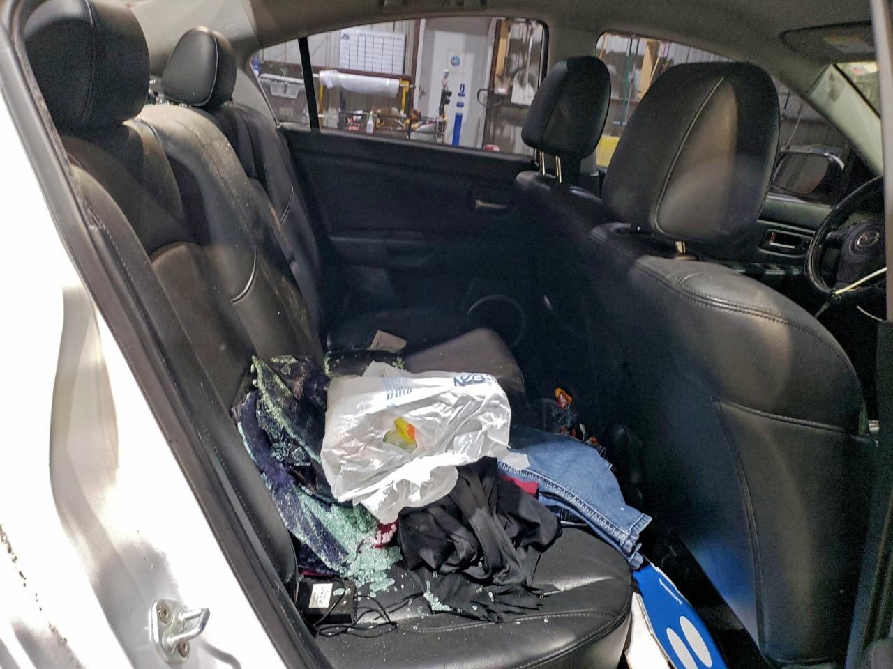 2006 Mazda 3 S VIN: JM1BK323461402022 Lot: 94030785