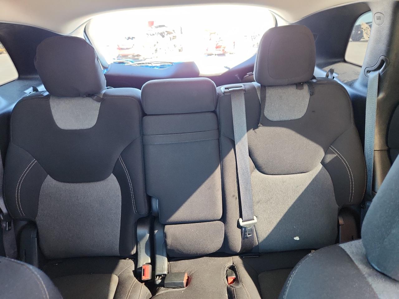 2018 Jeep Cherokee Latitude VIN: 1C4PJLCB9JD540385 Lot: 90991315