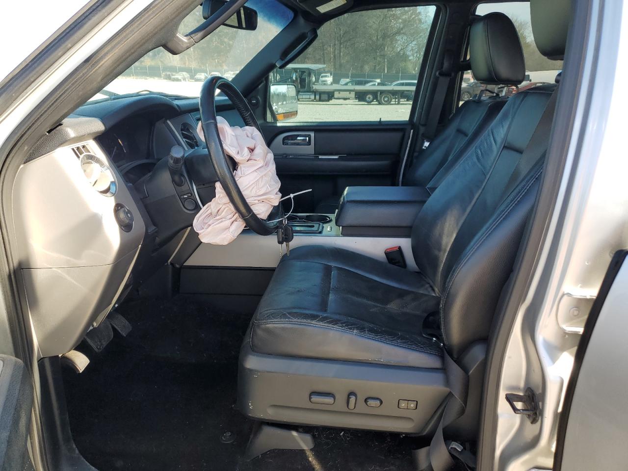 2015 Ford Expedition Xlt VIN: 1FMJU1HTXFEF49936 Lot: 92344965