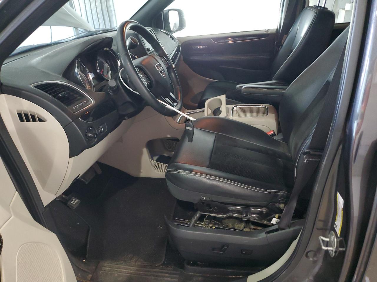 2018 Dodge Grand Caravan Sxt VIN: 2C4RDGCG6JR327264 Lot: 90789945