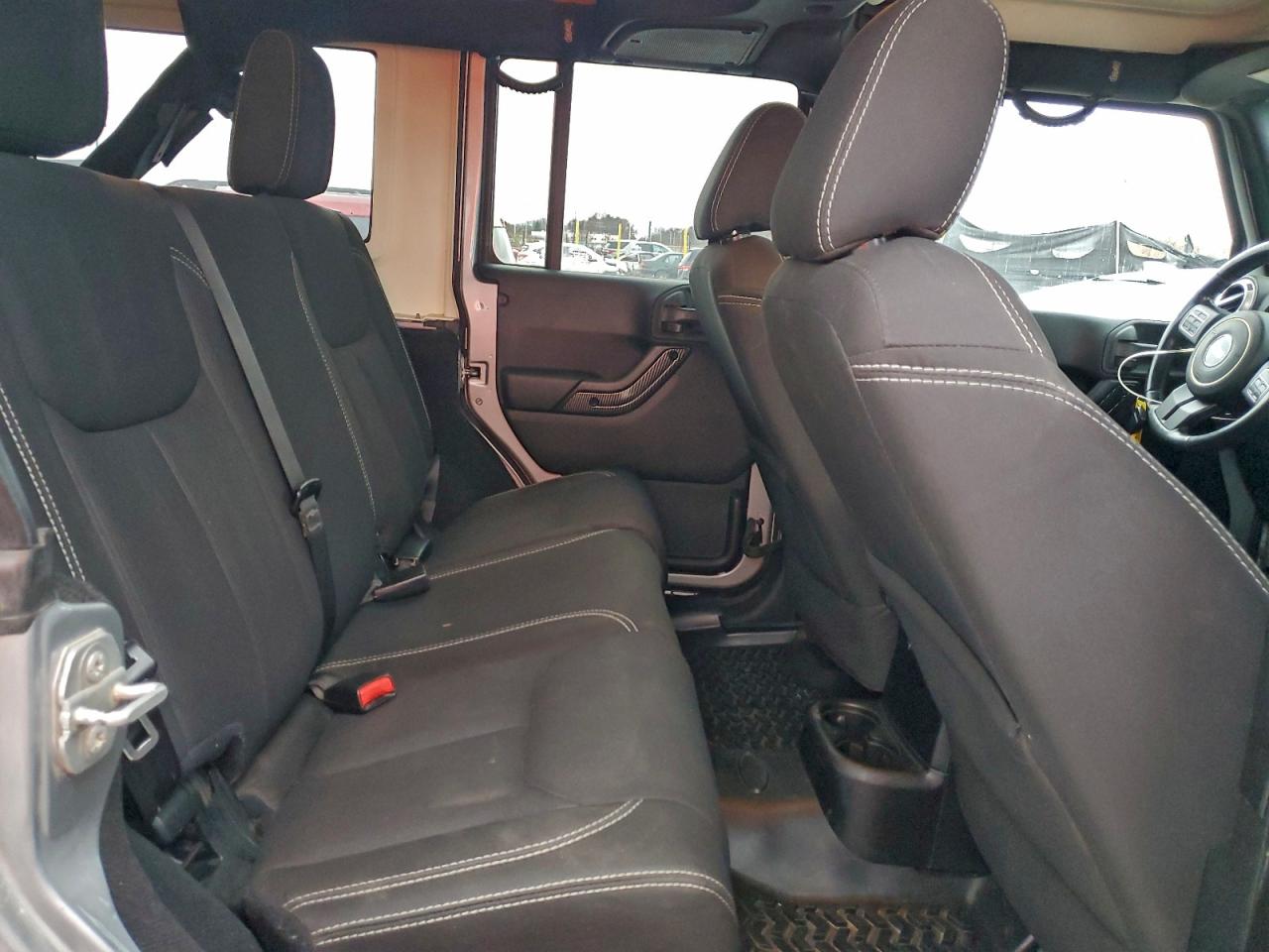 2015 Jeep Wrangler Unlimited Sahara VIN: 1C4BJWEG1FL531035 Lot: 94223045