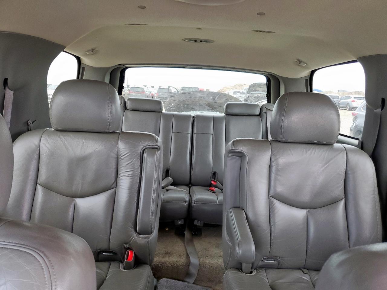 2003 Chevrolet Tahoe C1500 VIN: 1GNEC13T13J306462 Lot: 93769175