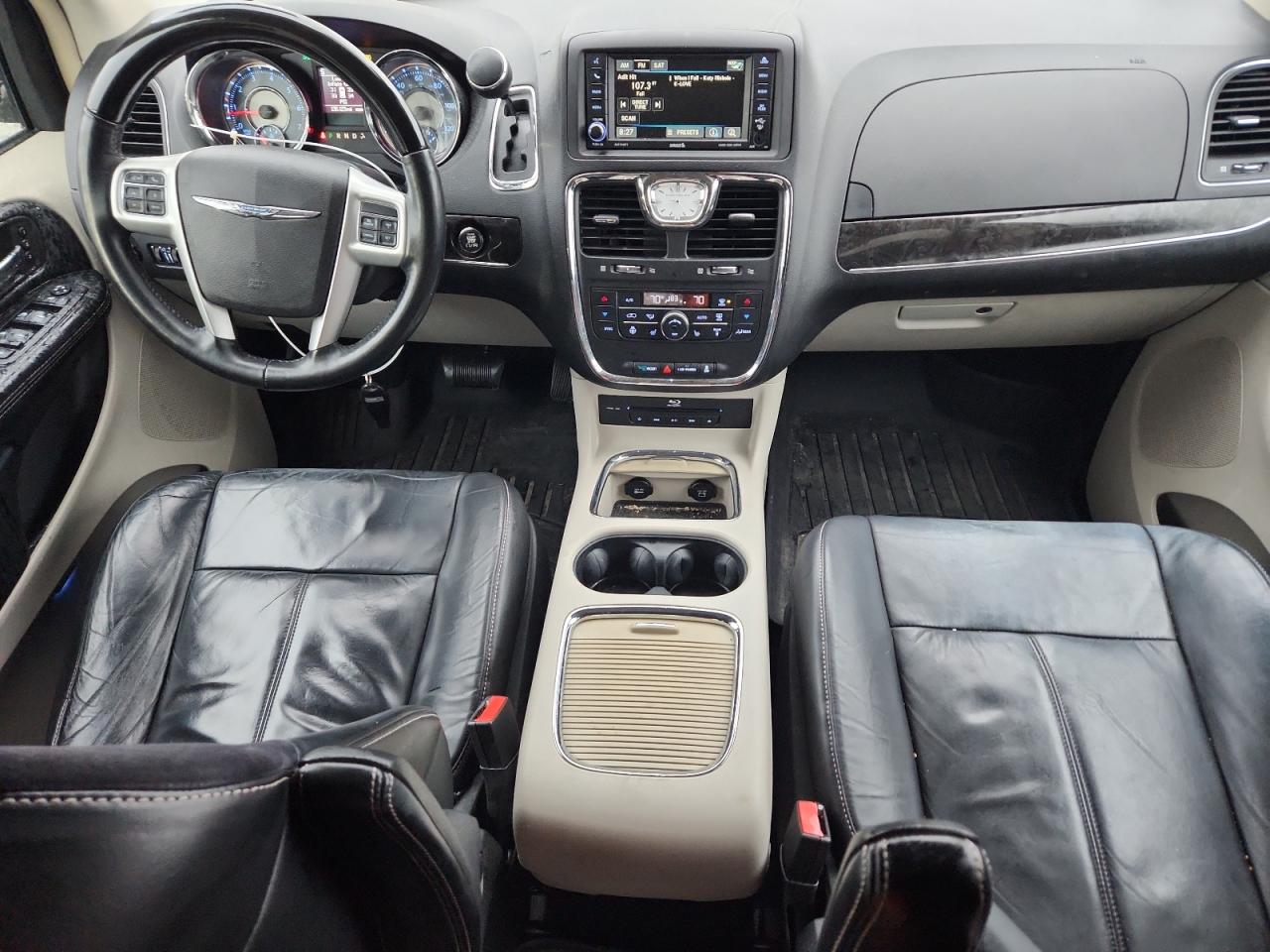 2015 Chrysler Town & Country Limited Platinum VIN: 2C4RC1GG0FR655863 Lot: 90673645