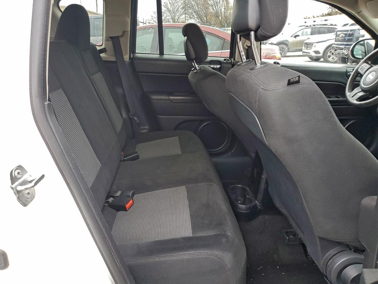 2014 Jeep Compass Sport VIN: 1C4NJDBB1ED661268 Lot: 94327105