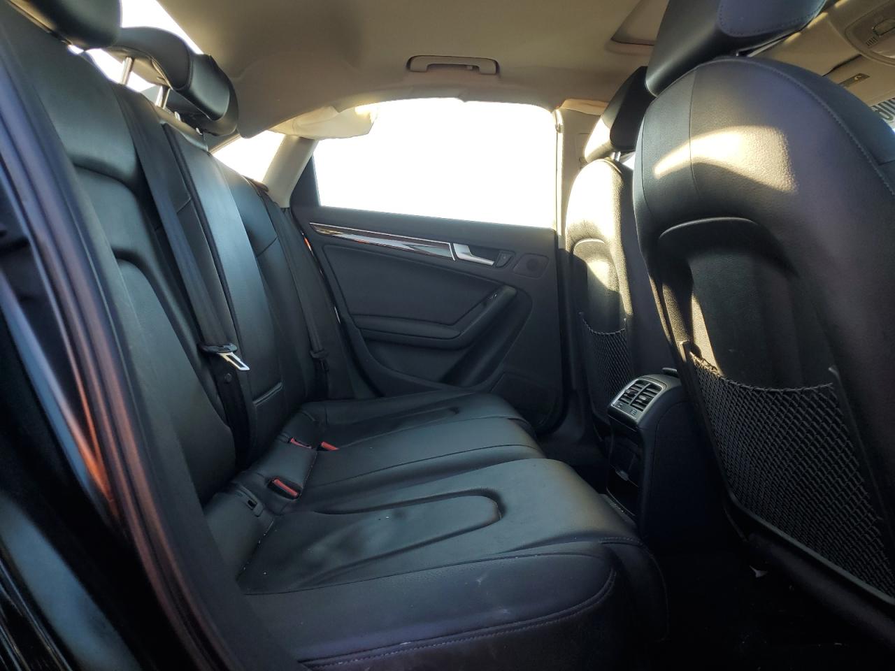 2015 Audi A4 Premium VIN: WAUBFAFL4FN008996 Lot: 92830645