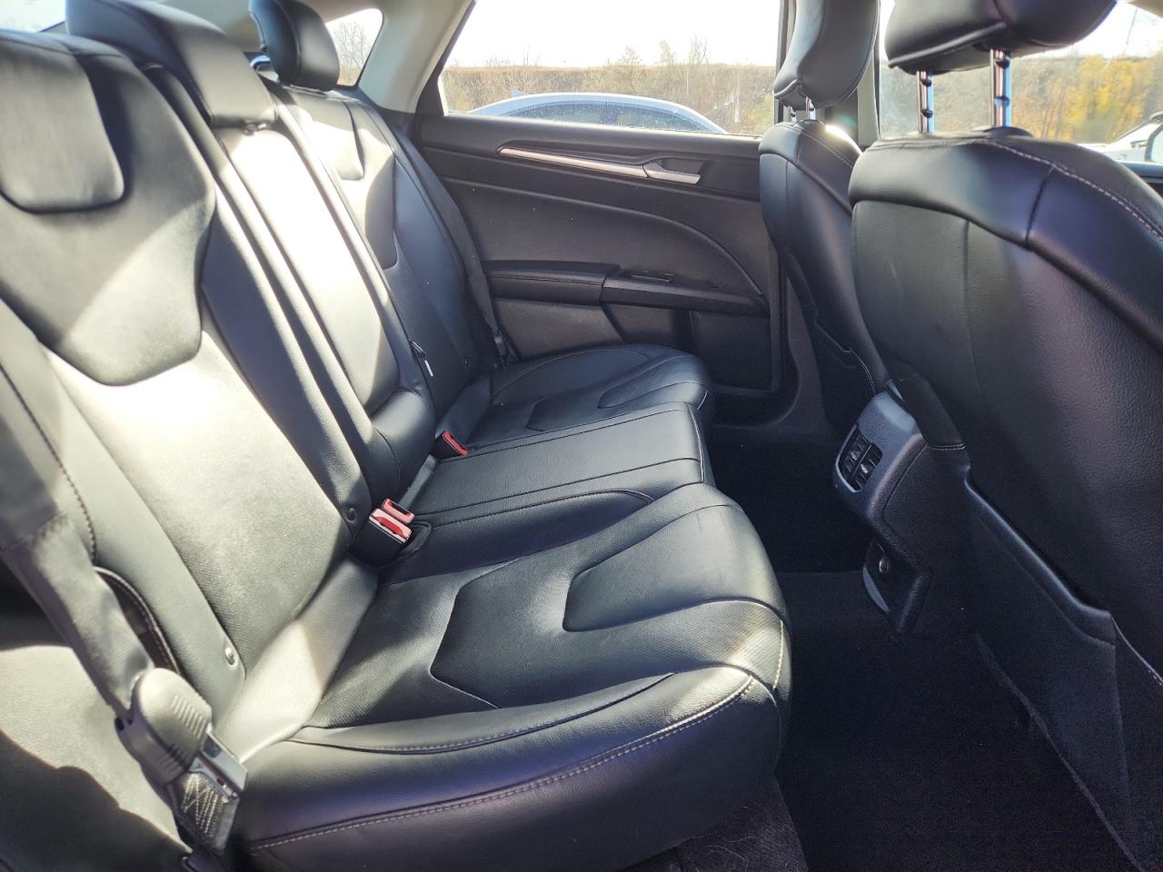 2019 Ford Fusion Titanium VIN: 3FA6P0D99KR184121 Lot: 92906615