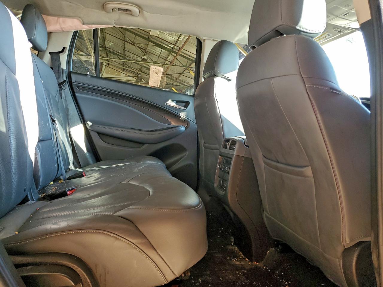 2019 Buick Envision Essence VIN: LRBFXCSA5KD027198 Lot: 94060955