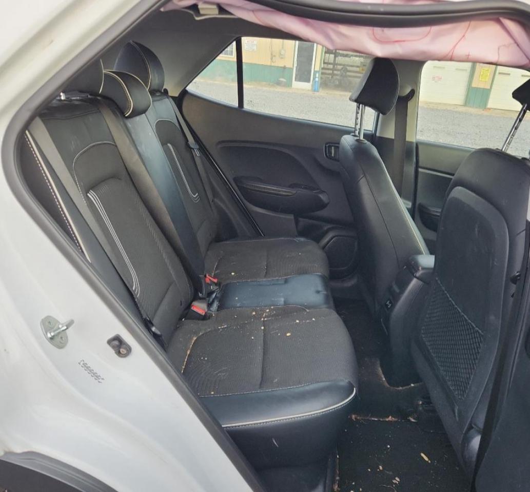 2024 Hyundai Venue Sel VIN: KMHRC8A34RU285048 Lot: 92832335